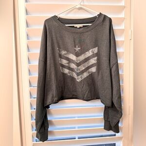 Grayson Threads half sweatshirt